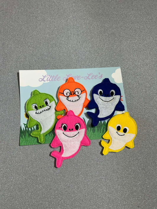 Baby Shark Family Finger Puppet Set