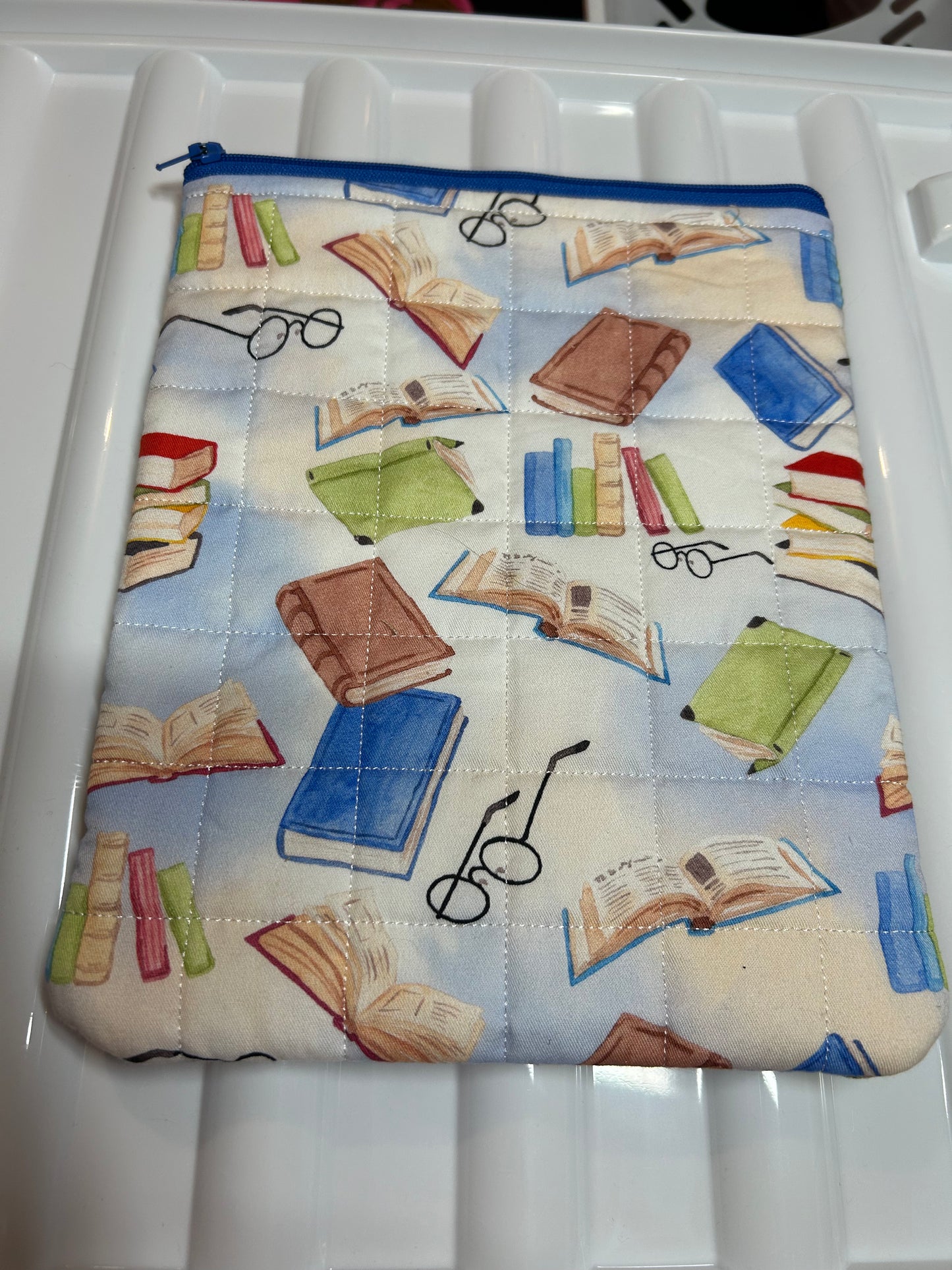 Book and E reader Sleeve - Books and Glasses