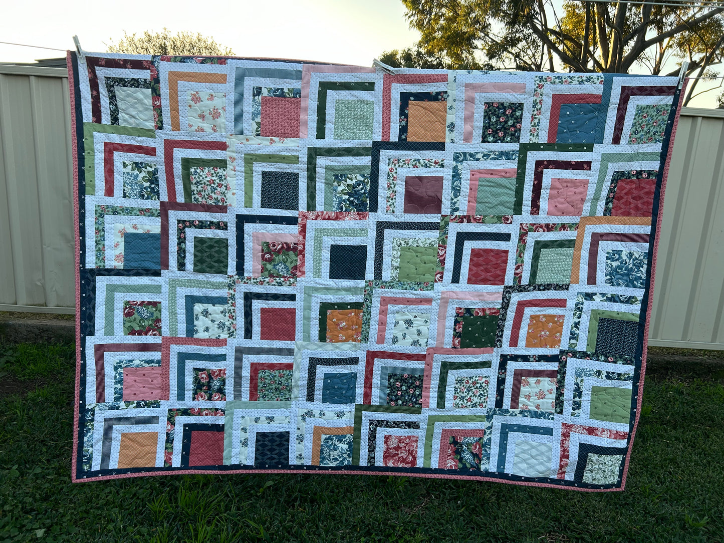 Sunnyside Quilt - pink binding