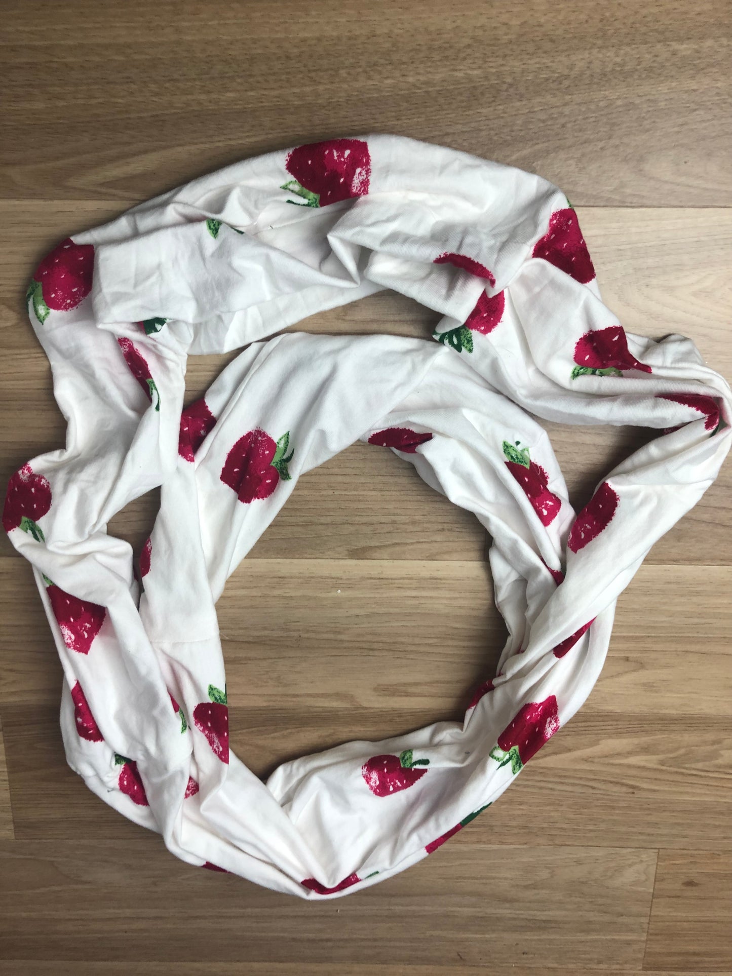 Infinity Scarf - Strawberries